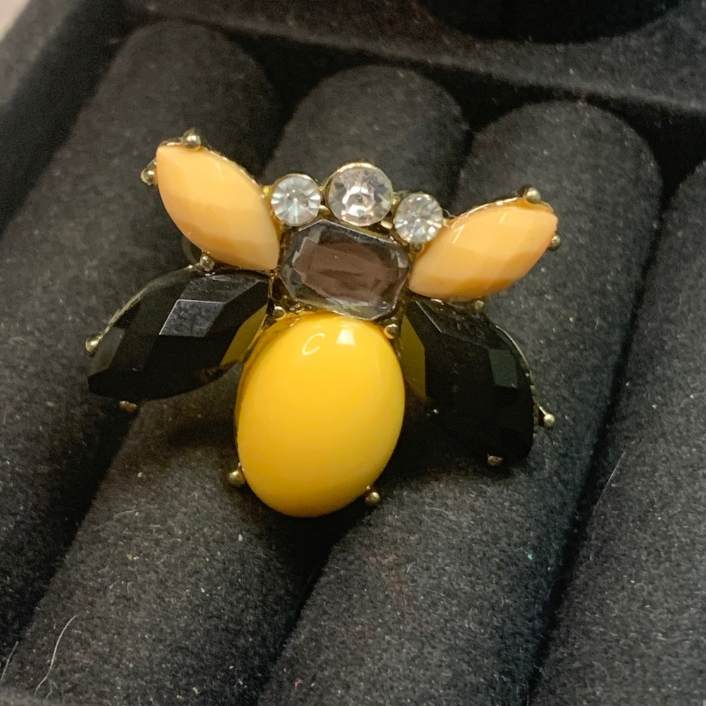 Gold Tone Bee Statement Ring Yellow Black Peach Rhinestone Insect Size 7 / 5550